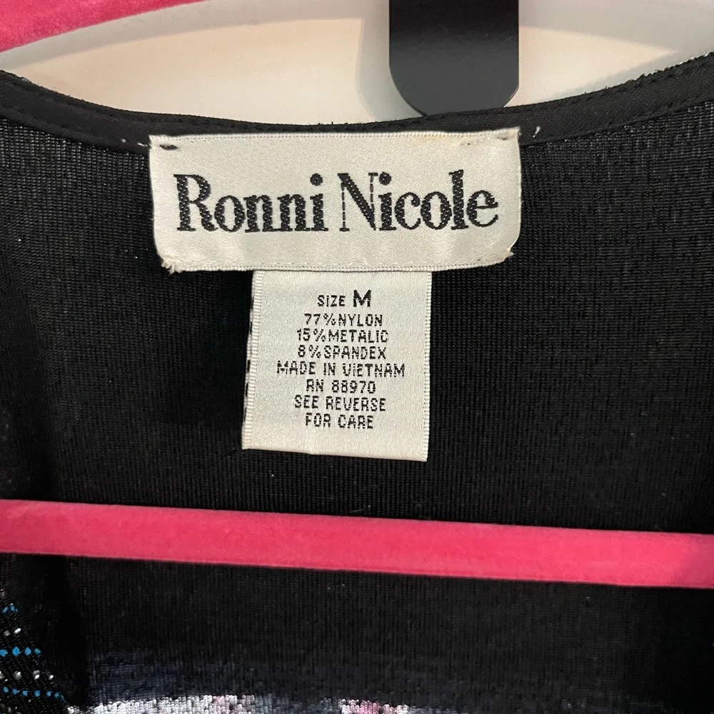 Blouse - Picture 2 of 5